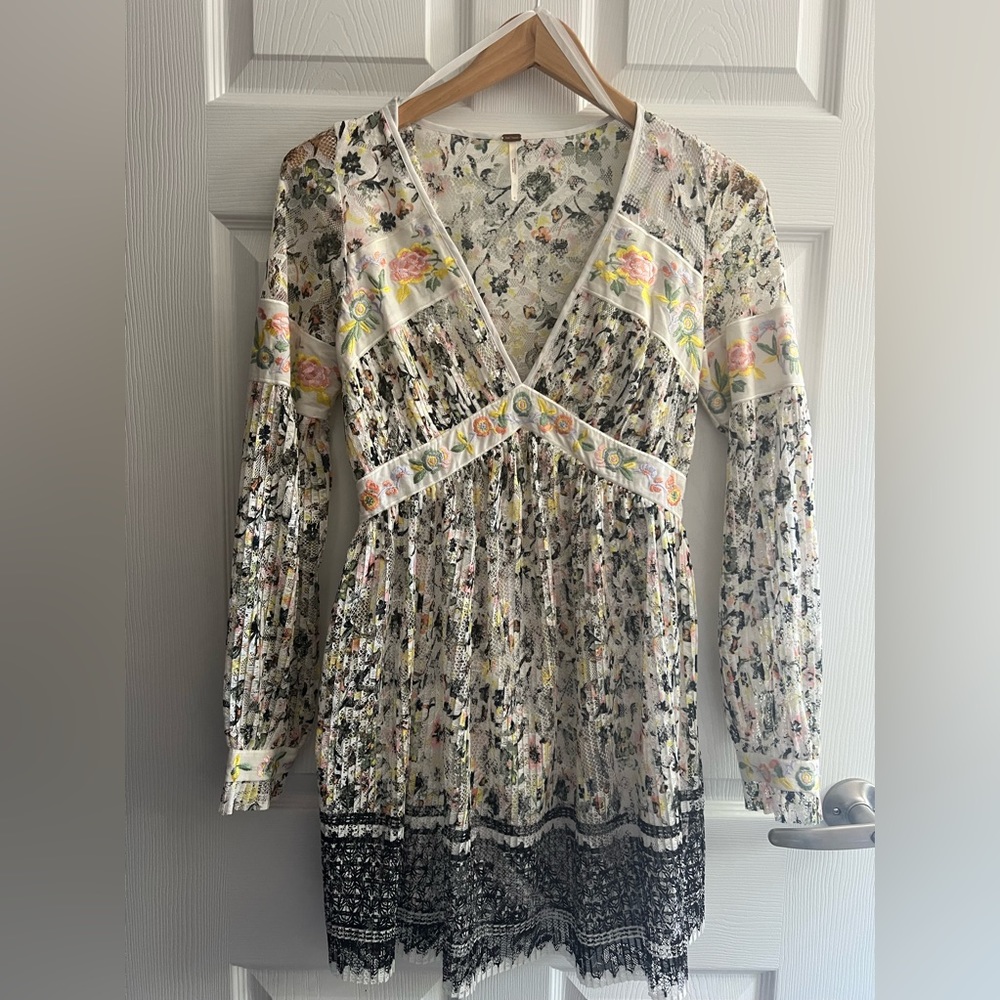 Like New Free People Embroidery Summer Dress